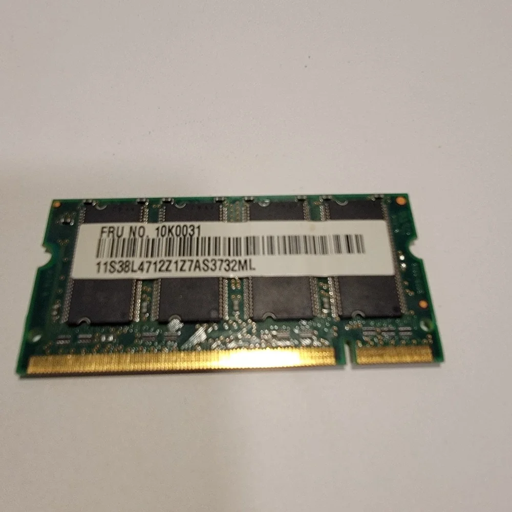ProMos RAM Memory Module 512MB PC2700U CL2.5 DDR3-333MHz V826664G24SASG-C0